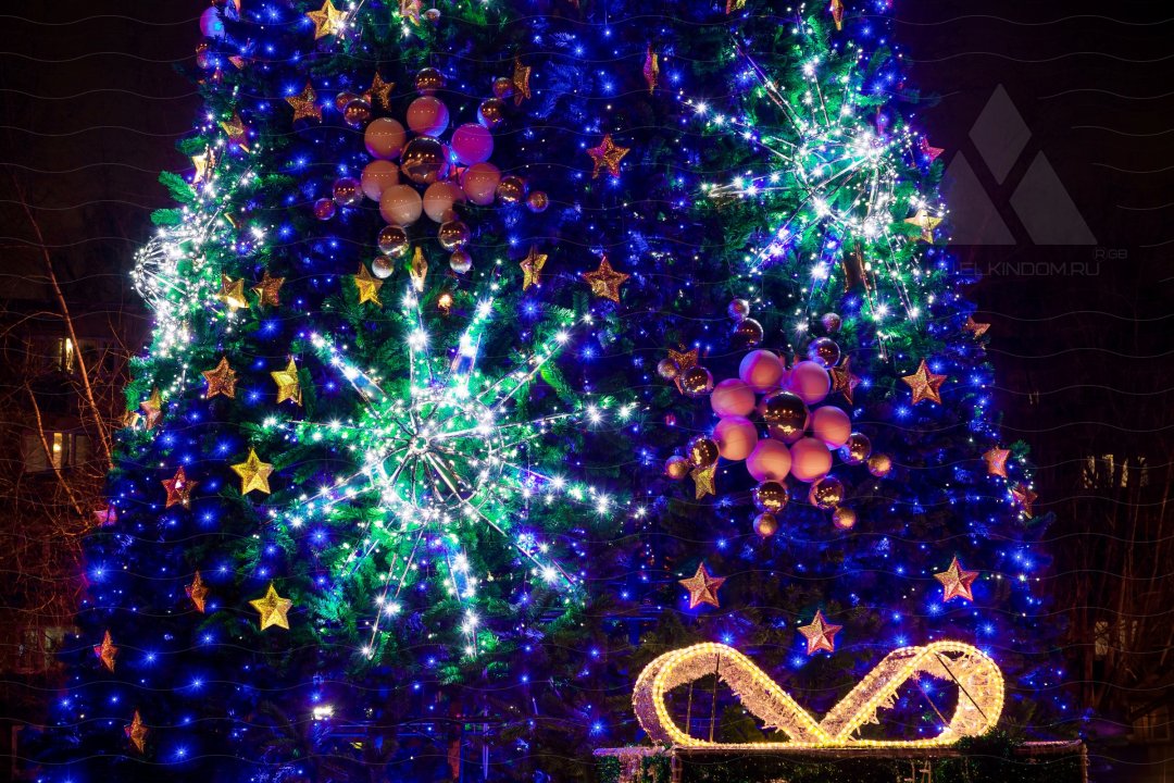 Ёлка «Вселенная»