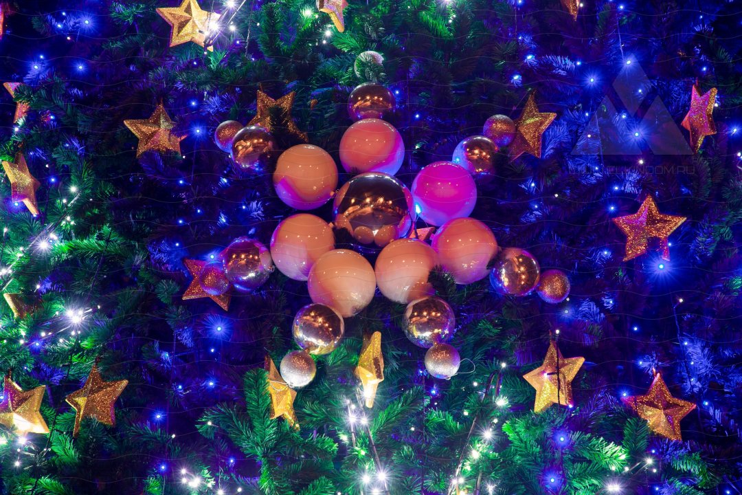 Ёлка «Вселенная»